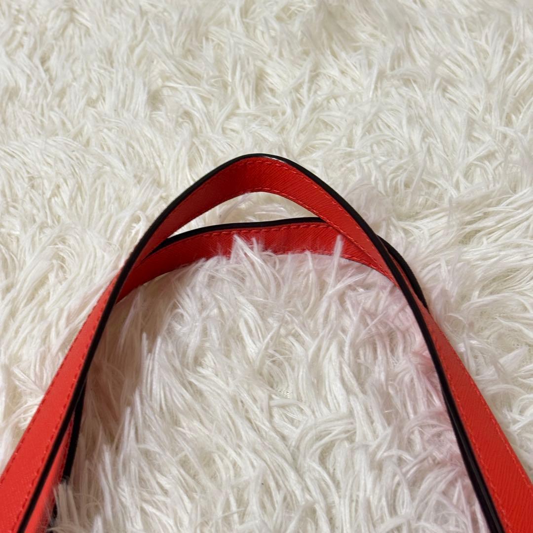 【極美品】kate spade ケイトスペード　かごバッグ　ポンポン　夏