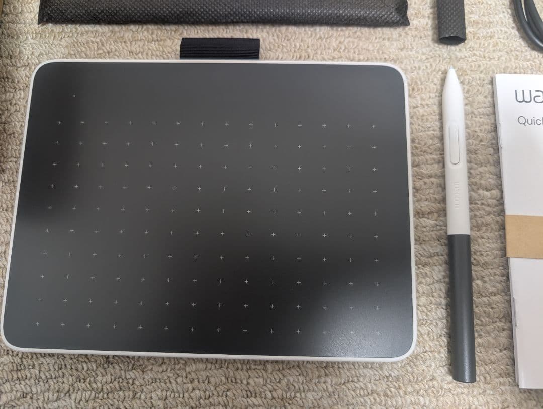 Wacom One S　ほぼ未使用品