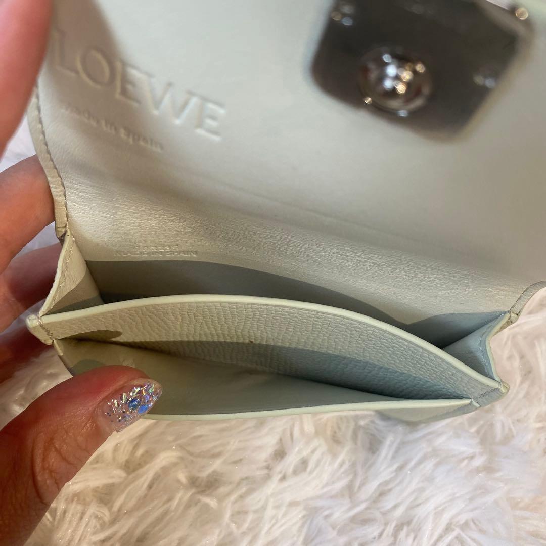 美品　ロエベ　ライトグリーン レザー 名刺入れ