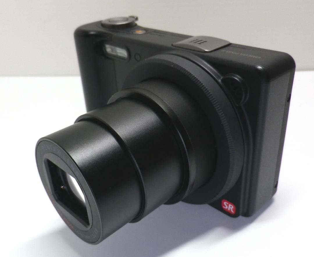 PENTAX Optio RZ10 本体と付属品
