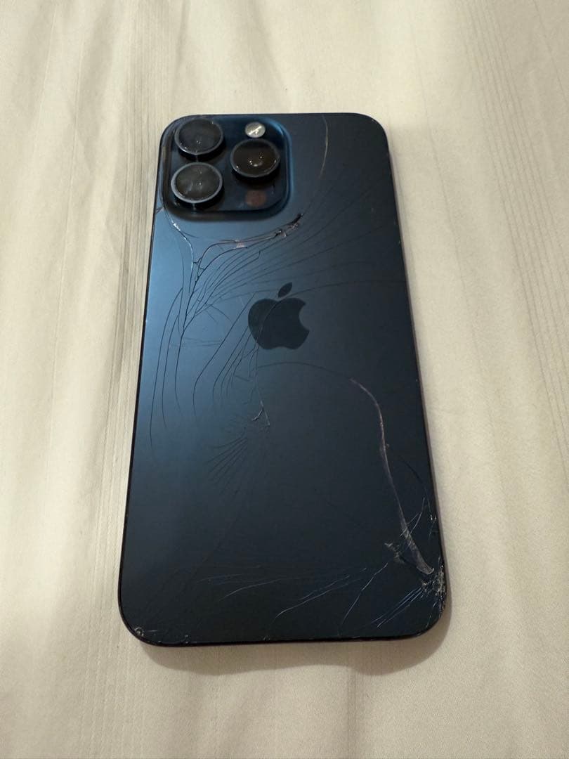 Apple iPhone 15 Pro Max ジャンク品 箱無し