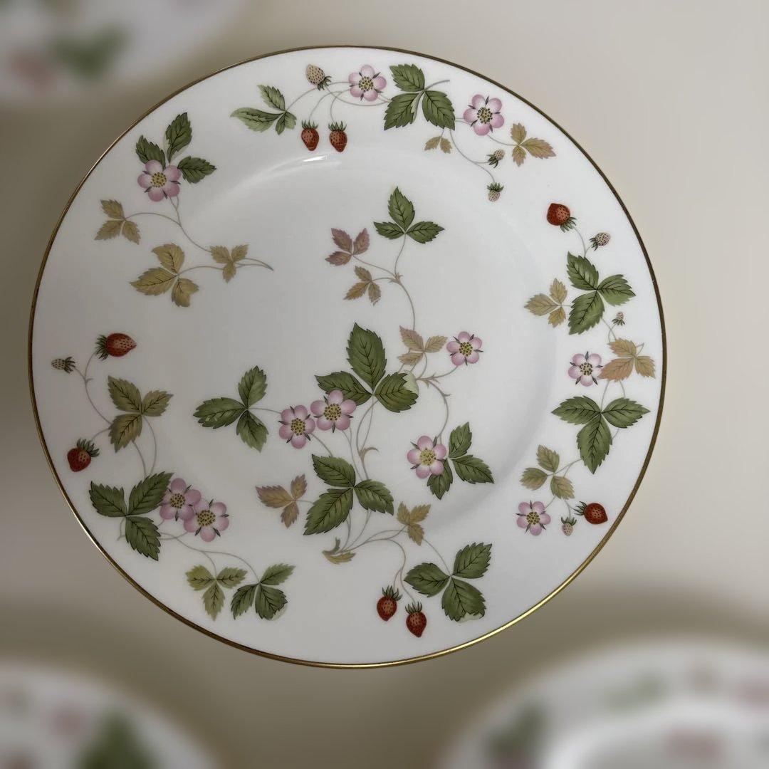 ウェッジウッド　ワイルドストロベリー　デザートプレート20.5cm 黒壺6枚