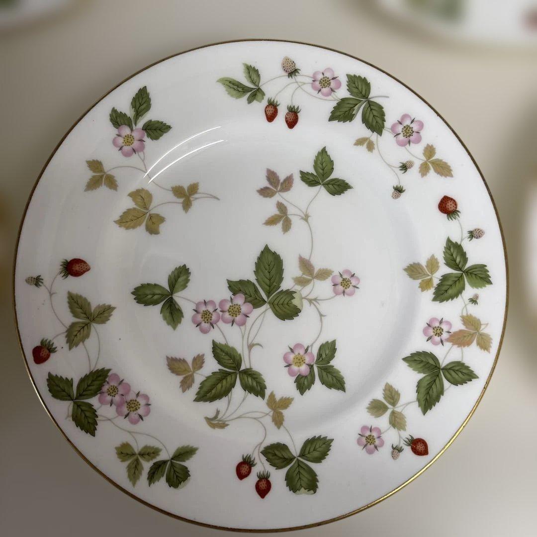 ウェッジウッド　ワイルドストロベリー　デザートプレート20.5cm 黒壺6枚