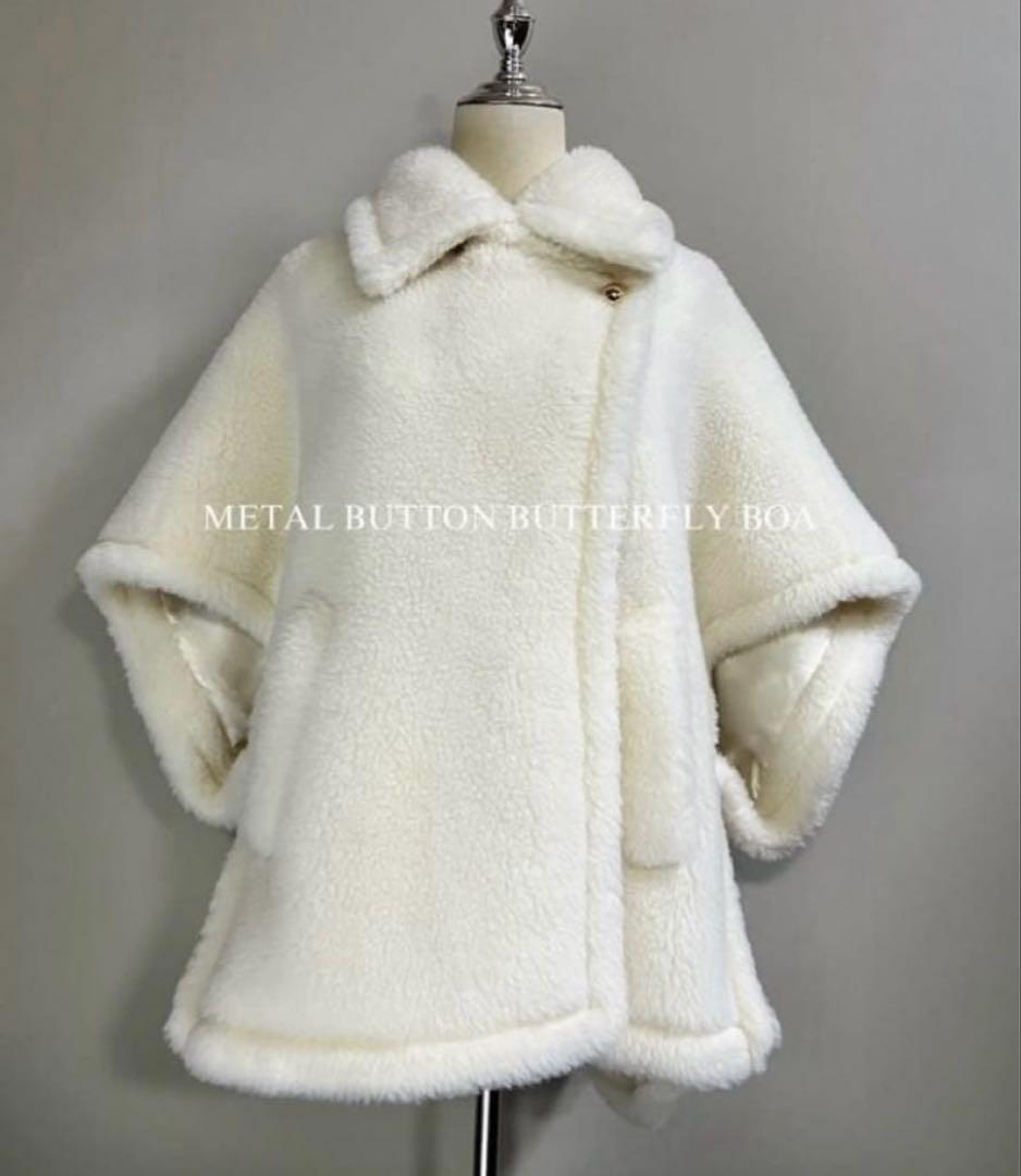 バースデーバッシュ　ホワイト ポンチョ　ボアコート
