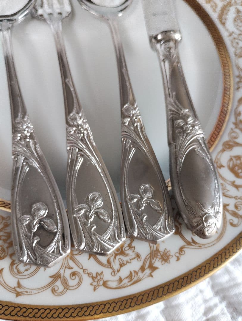 チャウーノパリシリーズ　カトラリー4本×2セット　フェルニオングラス