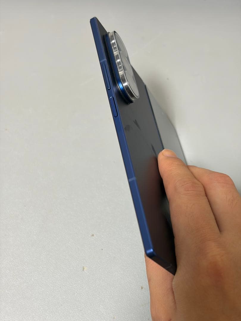 Galaxy Z Fold7 512GB SIMフリー ブルー シャドウ　韓国版