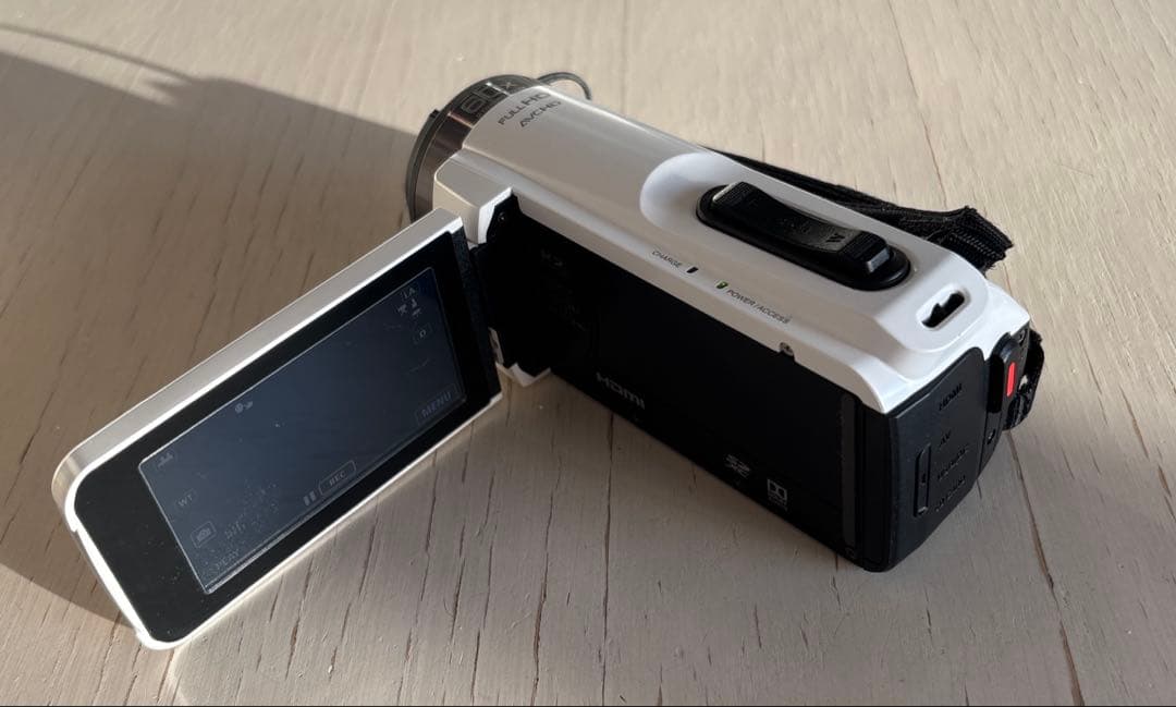 JVC Everio エブリオ　ハンディカメラ　GZ-F270-W　耐衝撃・低温