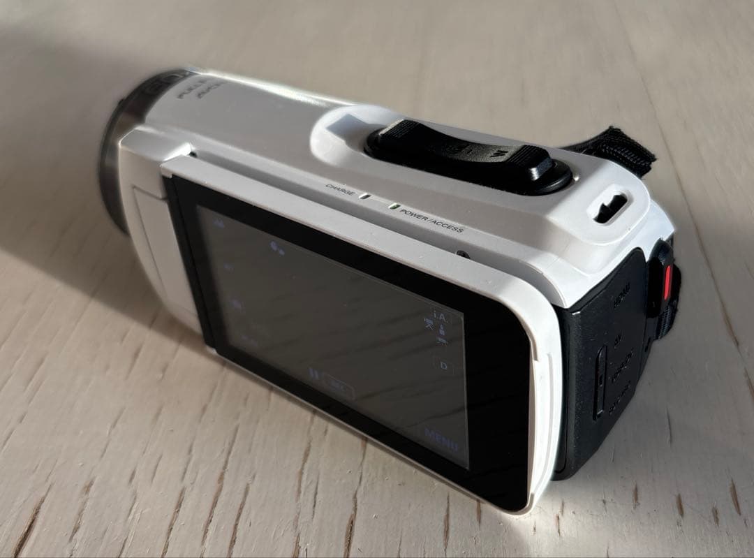 JVC Everio エブリオ　ハンディカメラ　GZ-F270-W　耐衝撃・低温