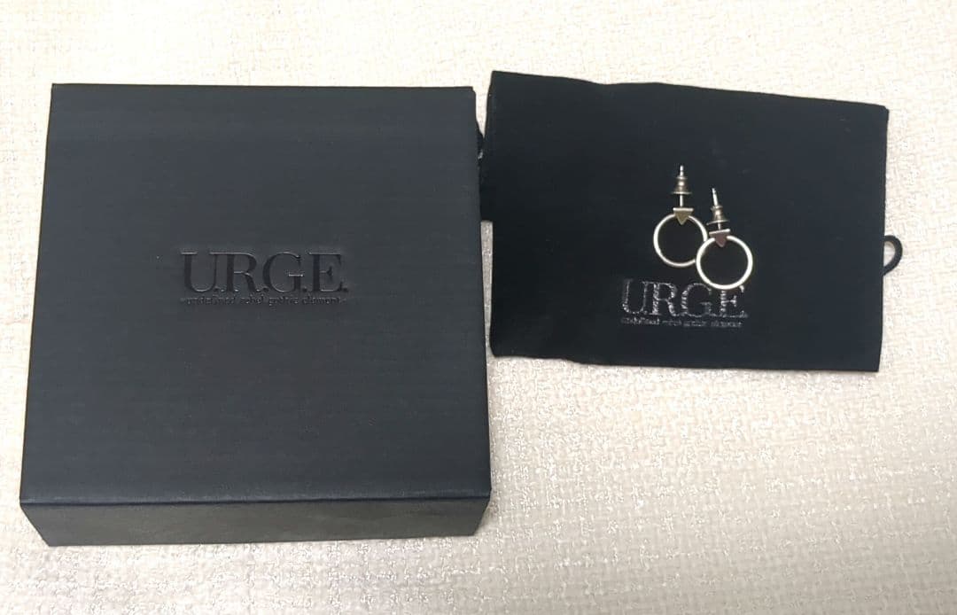 U.R.G.E ピアス 葉月