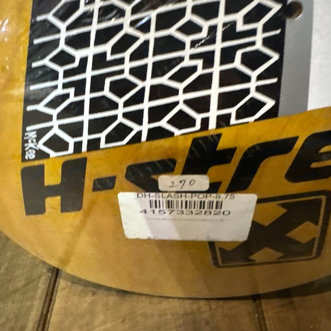 H-STREET スケボーデッキ　HACKETTモデル8.75×33㌅