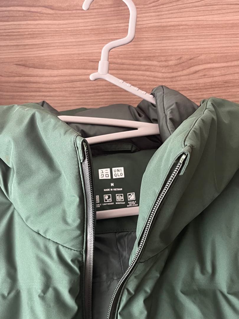 s*7様 【新品】　ユニクロ　シームレスダウンパーカー3Dカット　グリーン　Mサ