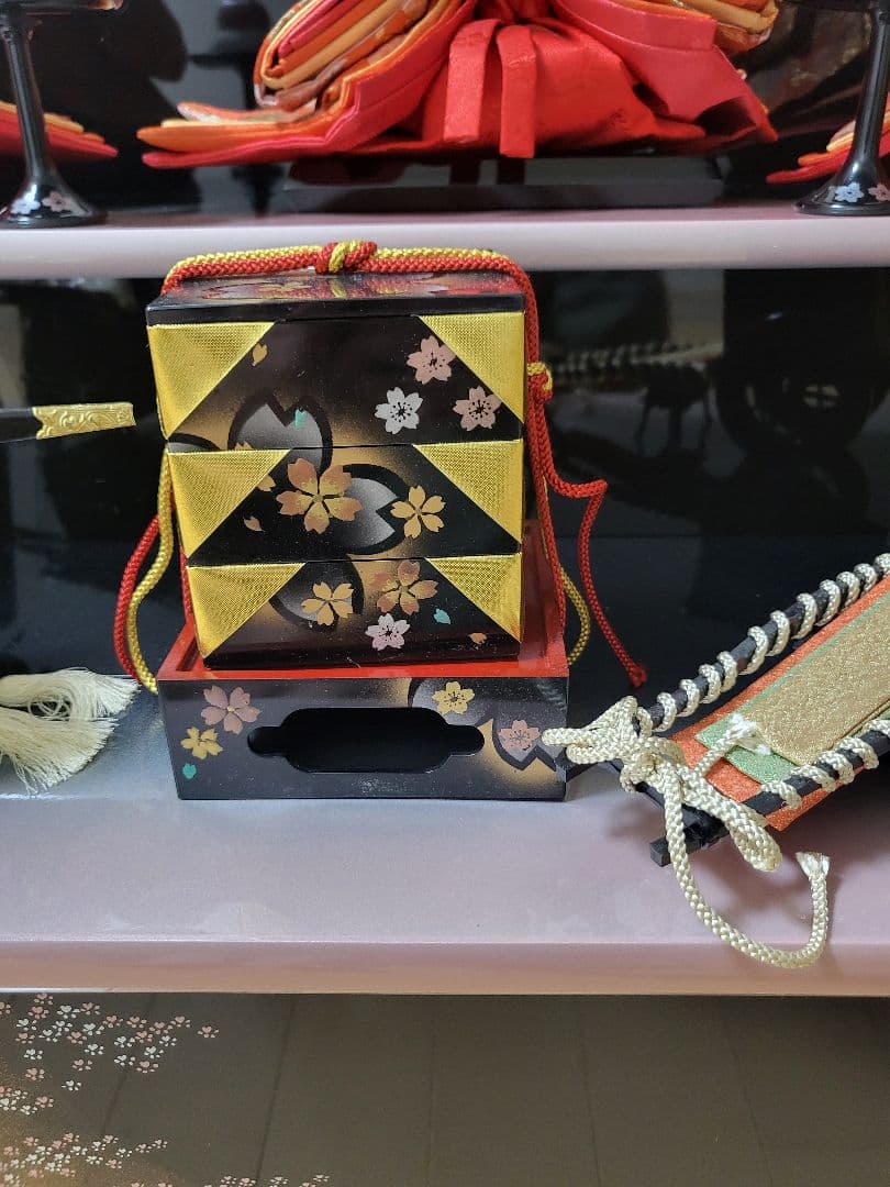 豪華な3段雛人形セット