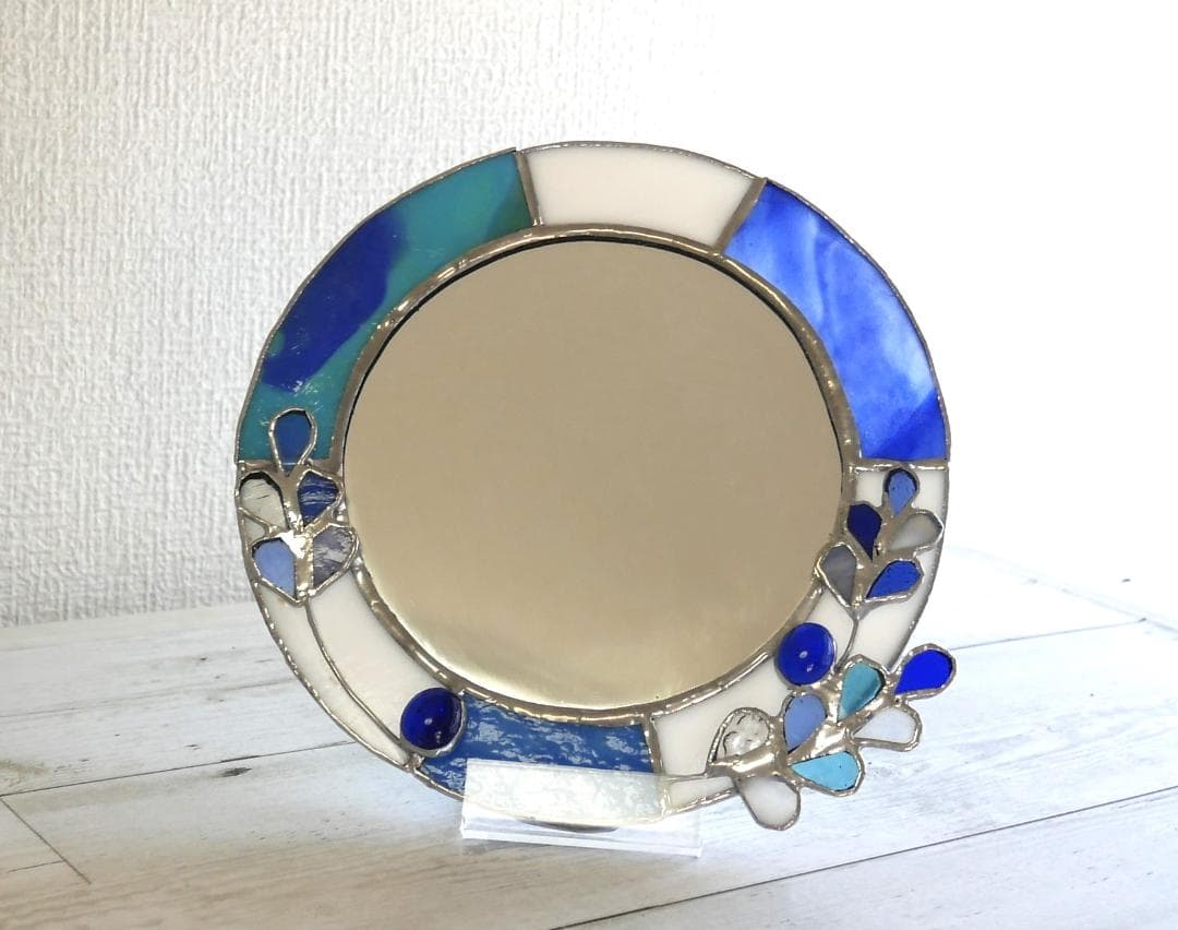 ✴︎:.ラベンダーの壁掛け鏡♪　ステンドグラス鏡