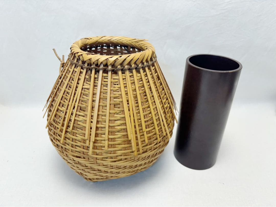 華道具 白竹 桂籠 竹花入 茶道具 竹工芸 天然竹製 竹篭 竹細工 生花 茶室