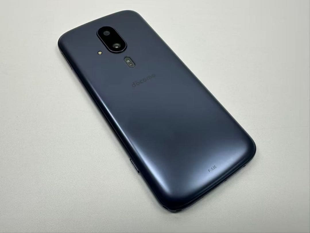 NTT docomo らくらくスマートフォン F-53E ジャンク