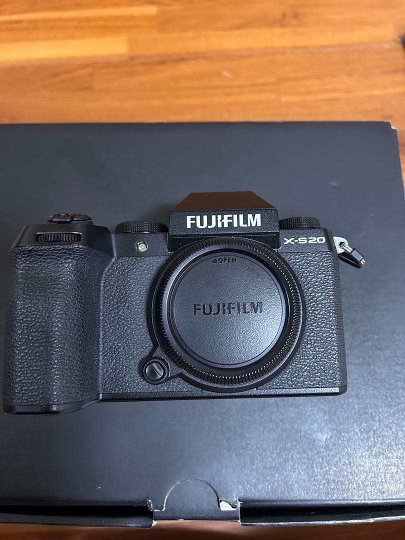 FUJIFILM X-S20 ミラーレスカメラ XC15-45mm