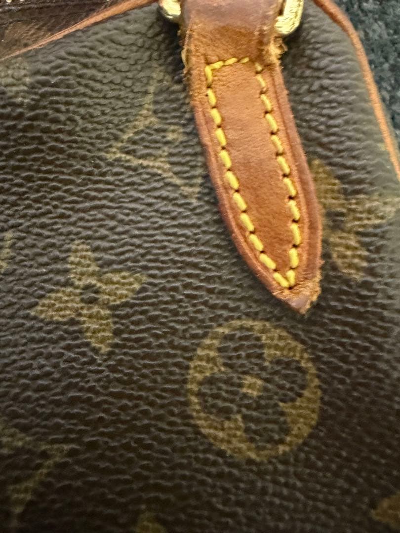 LOUIS VUITTON マルリーバンドリエール ショルダーバッグ　モノグラム