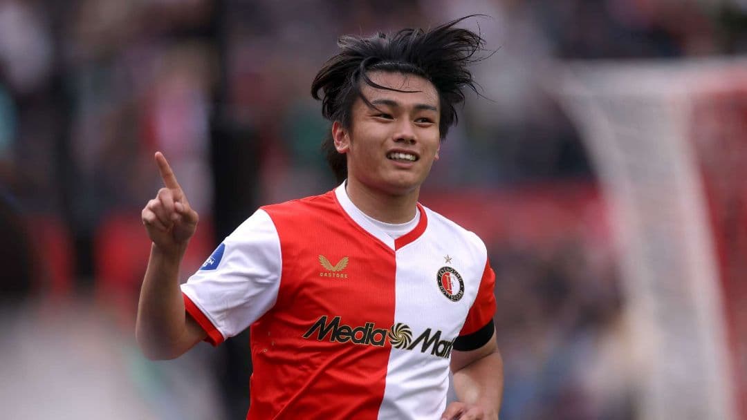 25/26 フェイエノールト　ホーム　No.9 AYASE