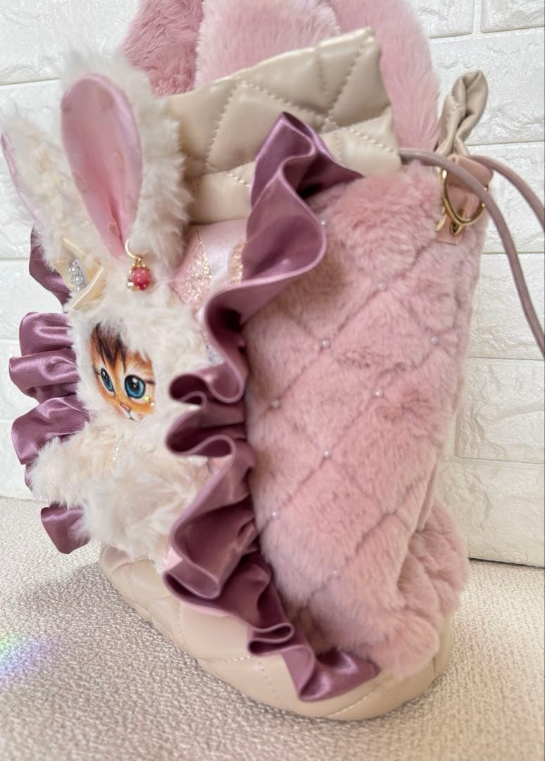 黒*こ様 コヤンイサムチョン　丸底巾着ファーバッグ　ピンク　白うさちゃん