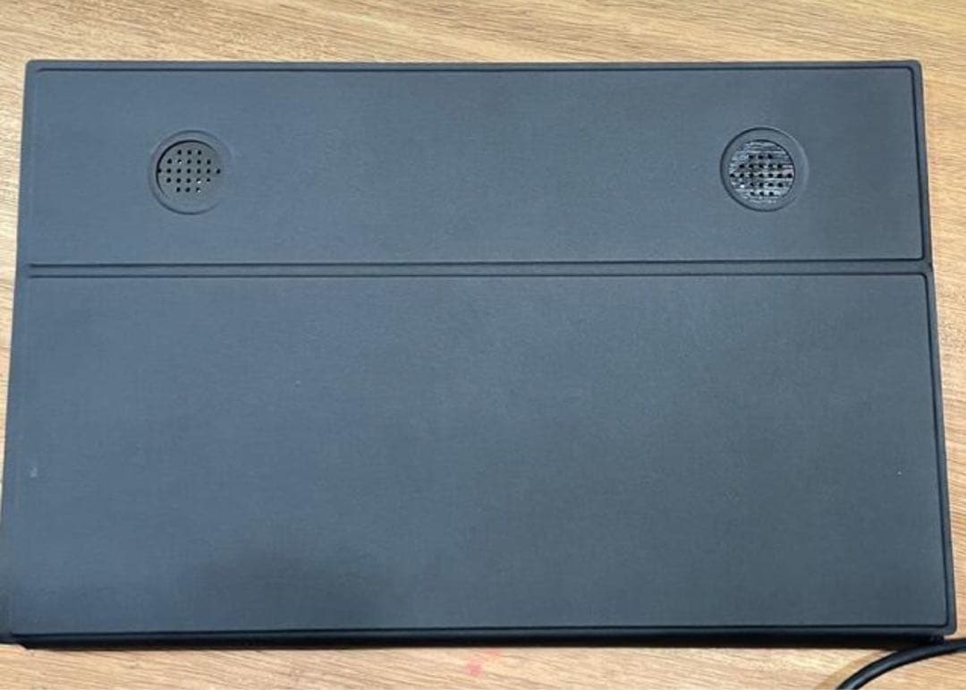 iVV 15.6インチ　4K モバイルモニター