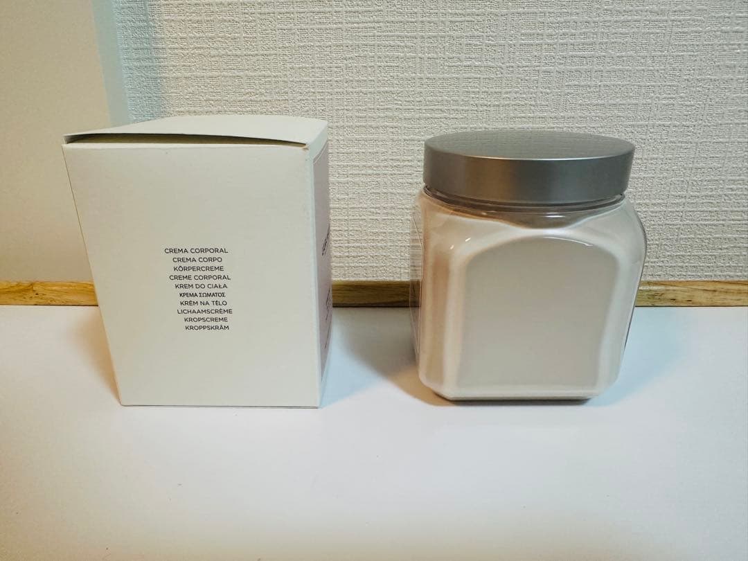 【生産終了品】LAURA MERCIER アンバーバニラ ボディクリーム