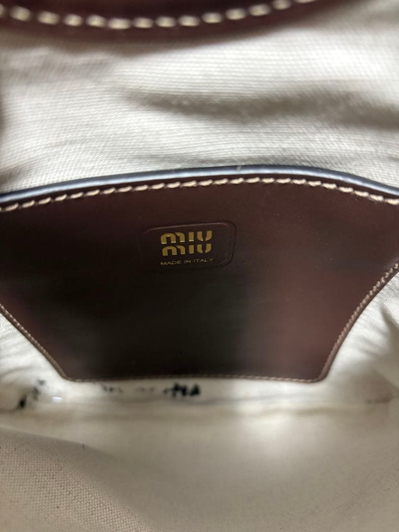MIU MIUアイビー レザー ハンドバッグ2WAYショルダーバッグ
