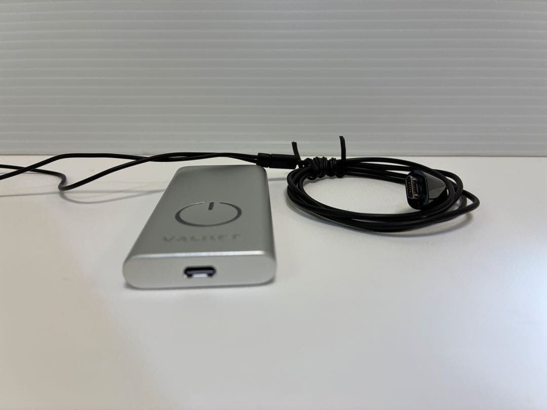 VALKEE バルケー　有線LEDイヤホン