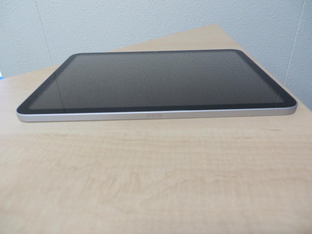 美品iPad　第10世代 64GB　Wi-Fiモデル　MPQ03J/A