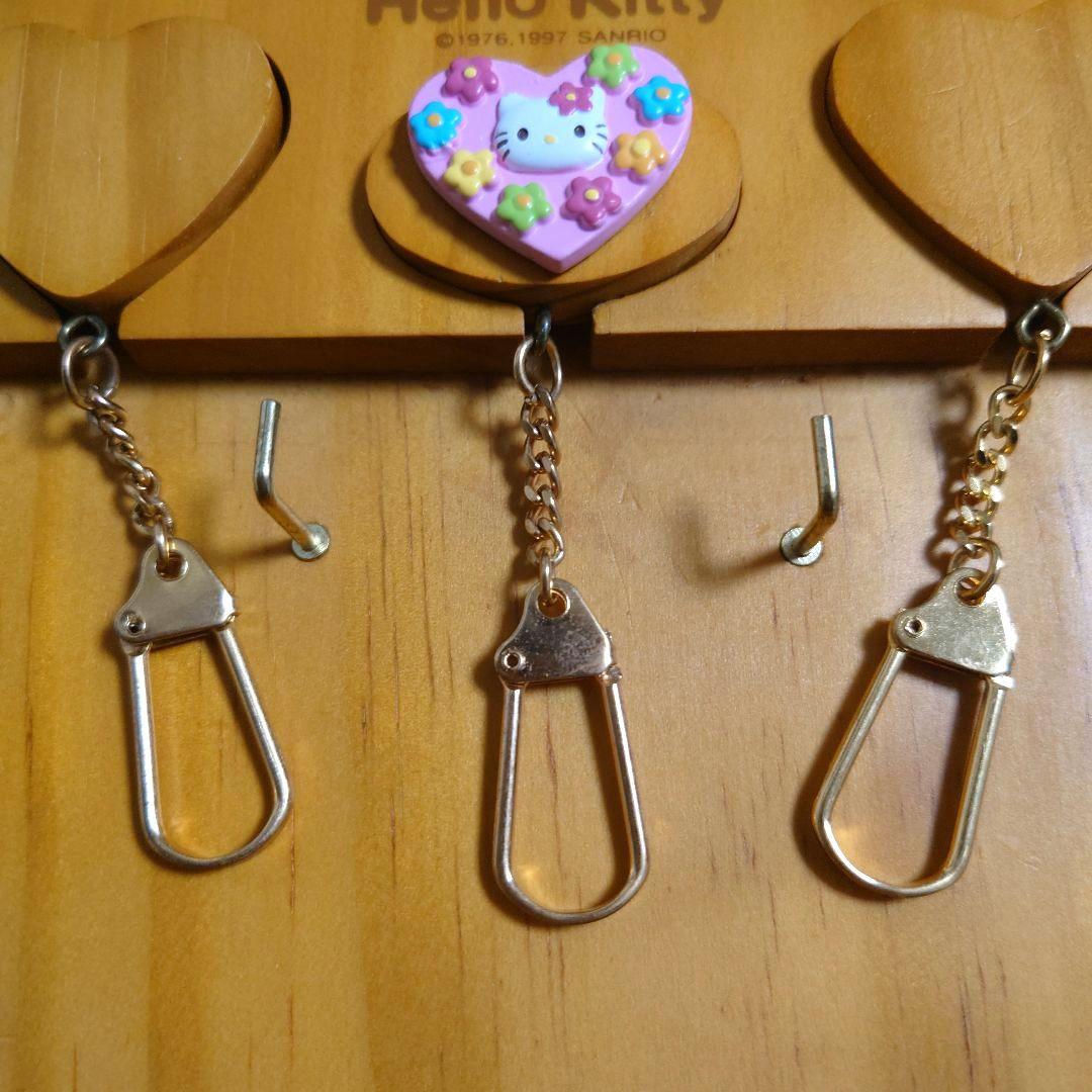 サンリオ ハローキティ 木製ラック 壁掛け 収納 レトロ