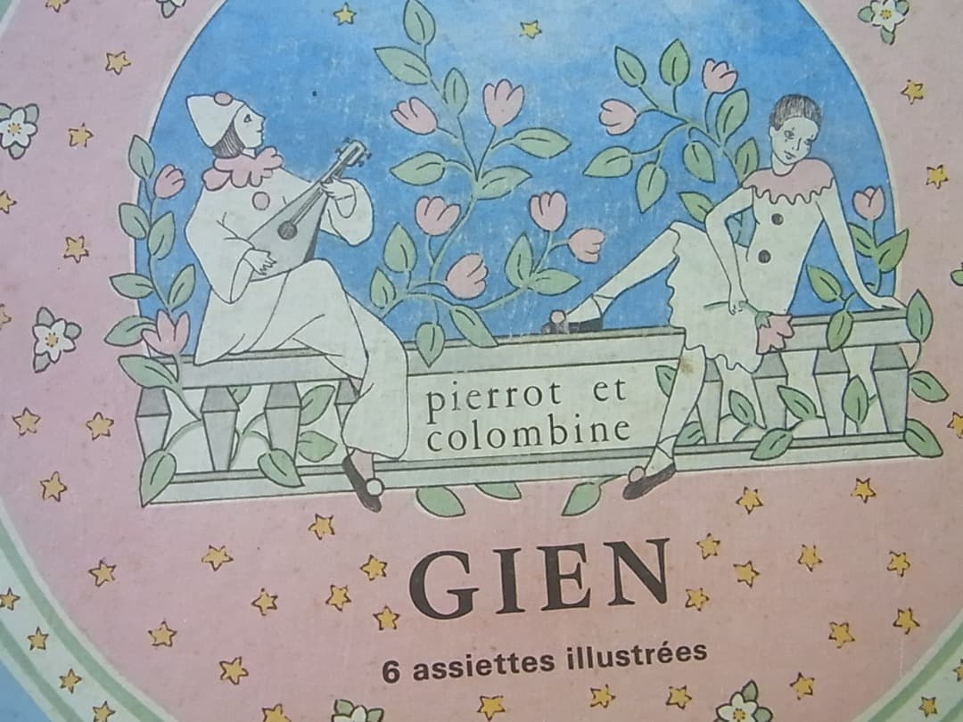 未使用・箱入　フランス　GIEN　ジアン　ピエロとコロンビーヌ　プレート６枚