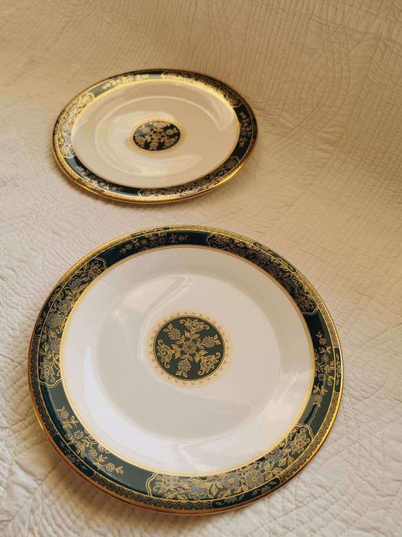 ロイヤルドルトン23㎝ケーキディナープレート２枚セットカーライル エナメル金彩