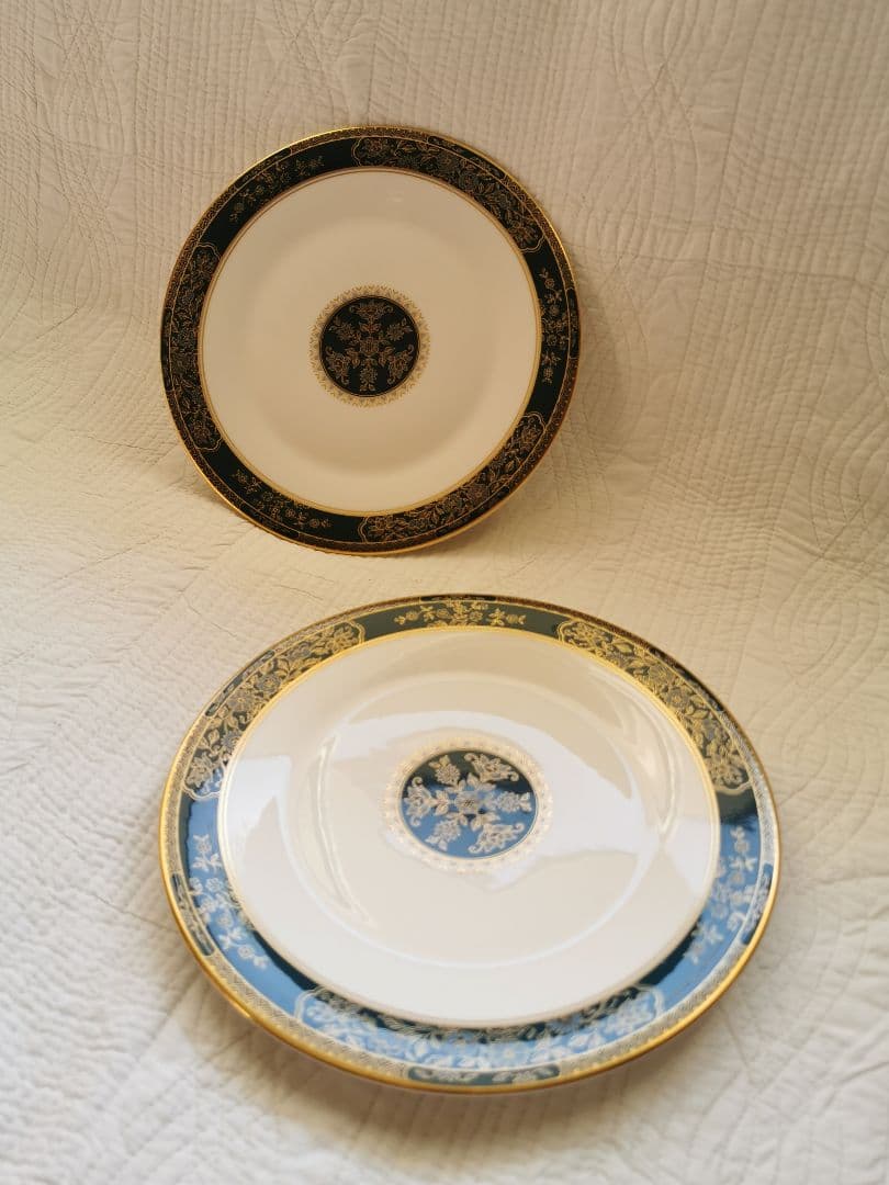 ロイヤルドルトン23㎝ケーキディナープレート２枚セットカーライル エナメル金彩