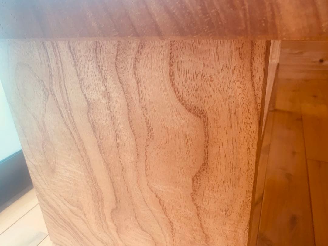 月うさぎ サイドテーブル、TV台(栴檀片側耳付一枚板天板)ワイルド一点物❣️