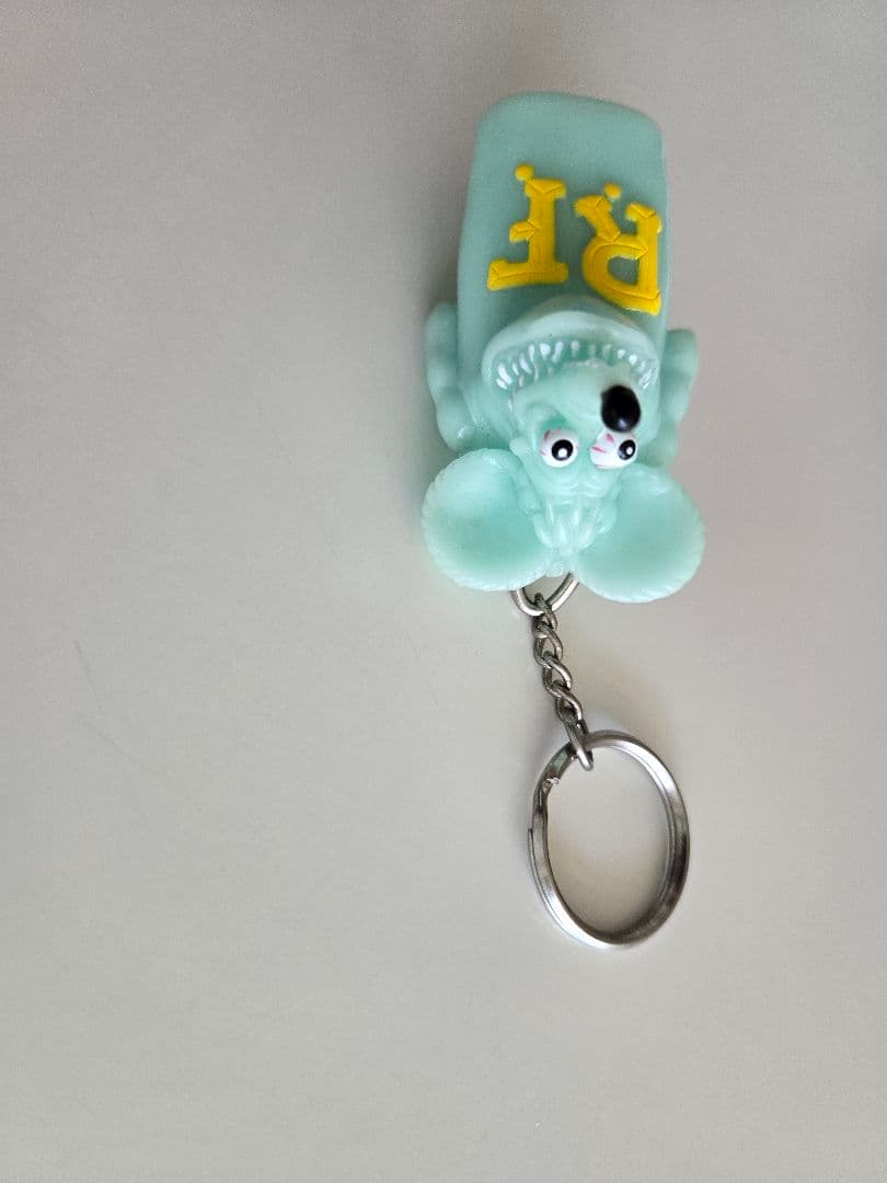 ラットフィンク ライターキャップ キーホルダー 畜光タイプ１体