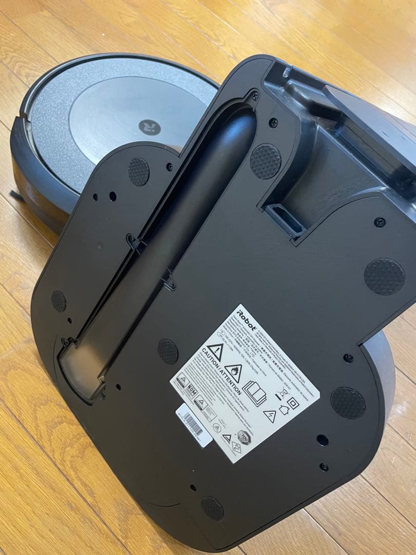 美品　iRobotoルンバ i3 クリーンベース付き