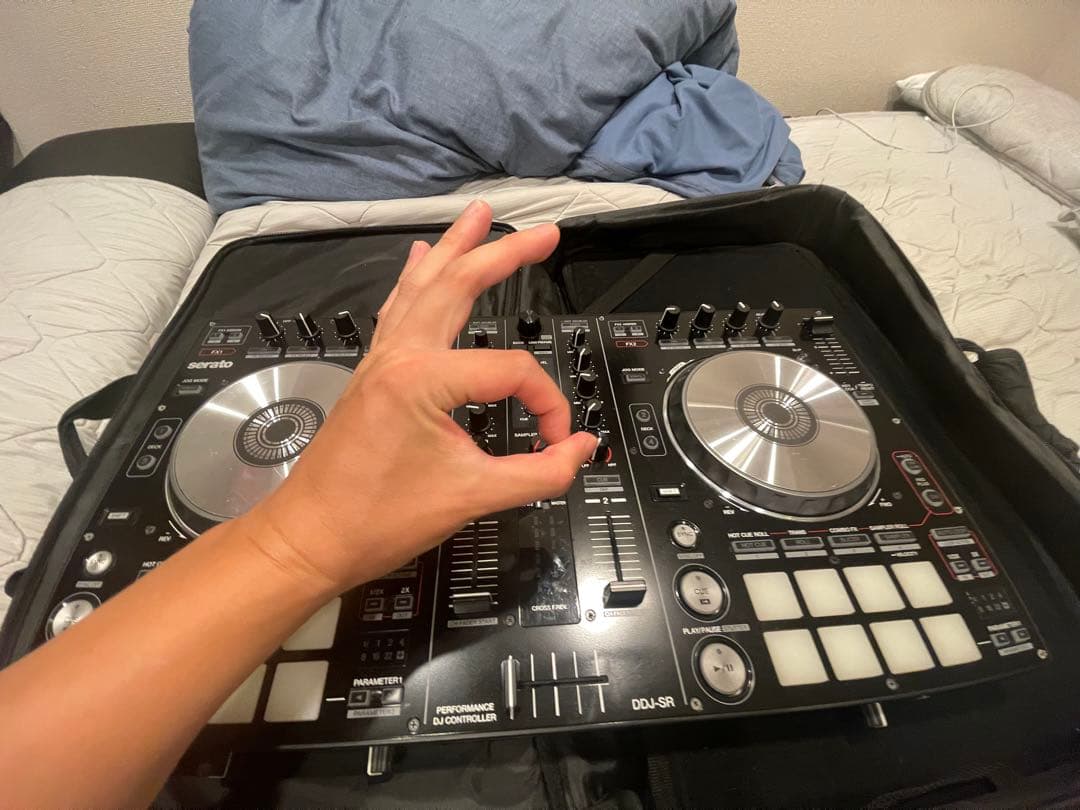 パイオニア　Pioneer DJ コントローラー　DDJ-SR