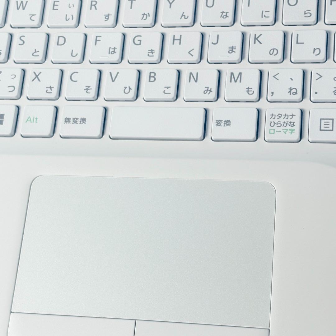 美品！Corei7・16GB・SSD・DVD・ホワイト・ノートパソコン