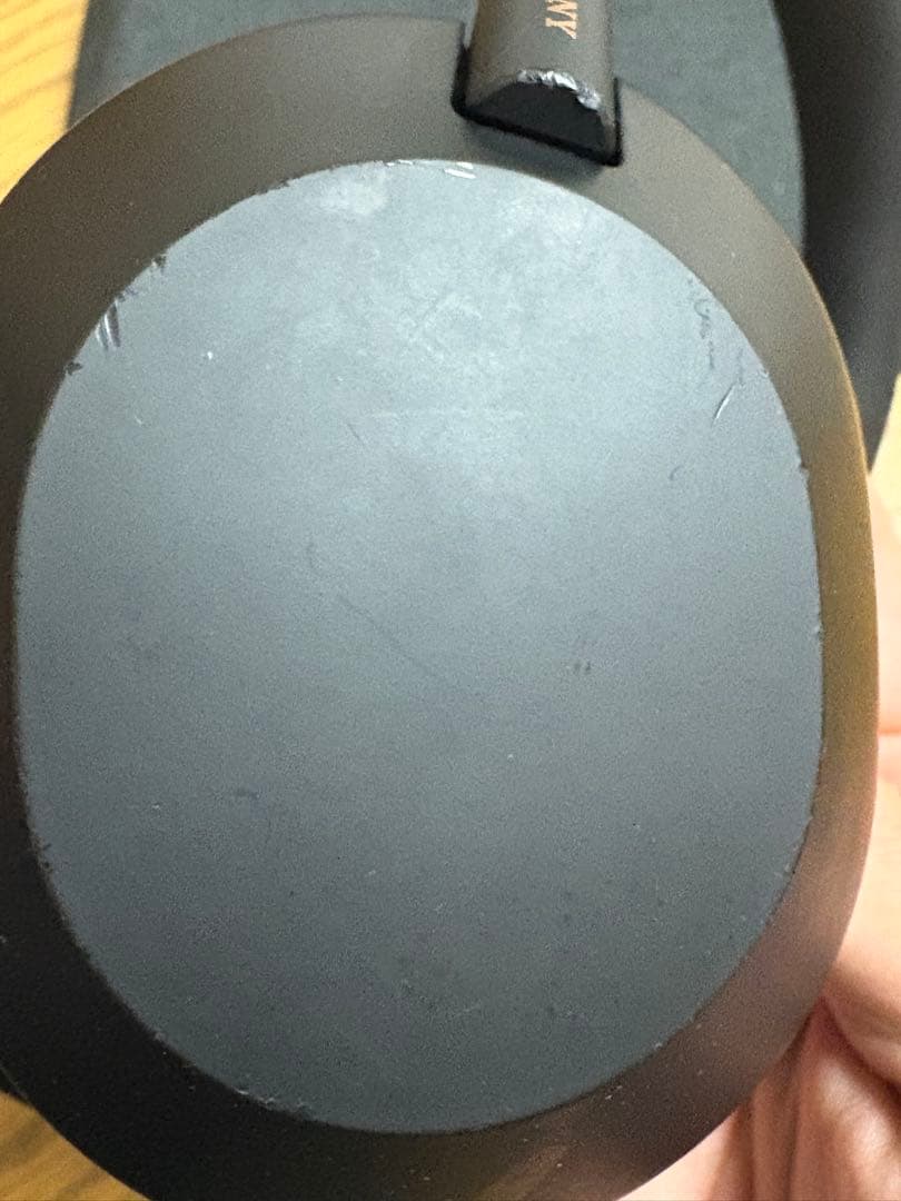 Sony WH-1000XM5 動作問題なし　傷あり