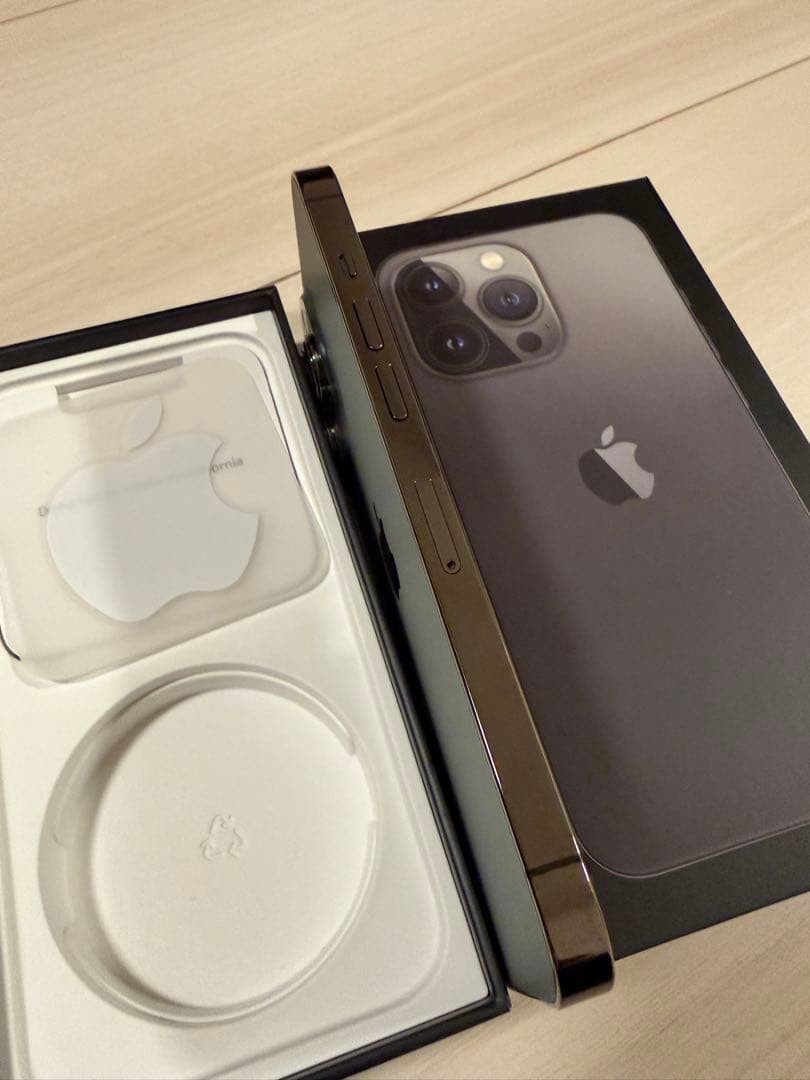【美品】iPhone13pro グラファイト