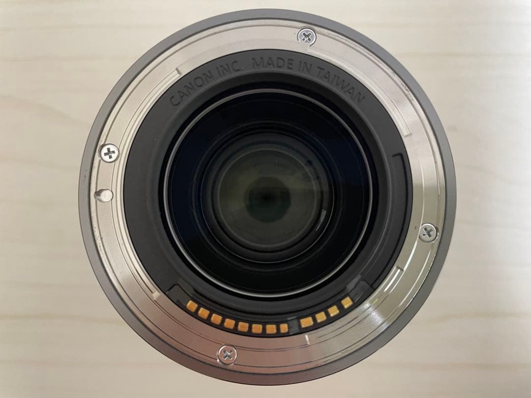 Canon RF35mm f1.8 マクロ IS STM