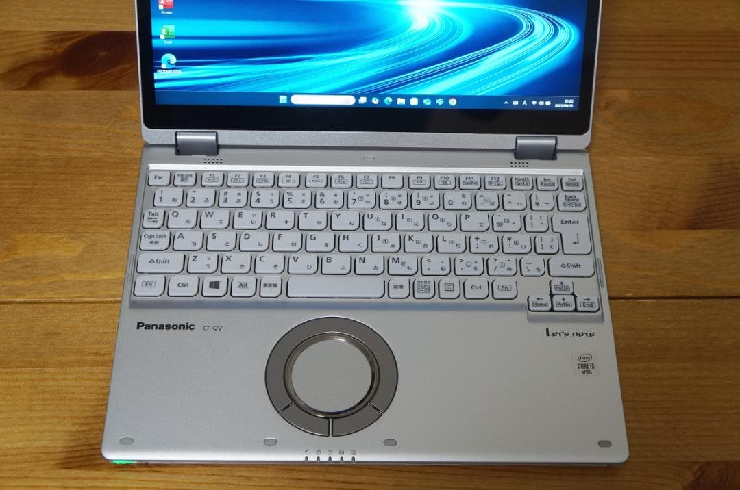 Windowsノート本体 Let's note CF-QV9 i5 8G 256GB LTE Office