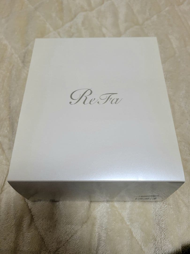 yui様　新品　リファ　フォーカラット　ReFa 4 CARAT　ショッパー付き