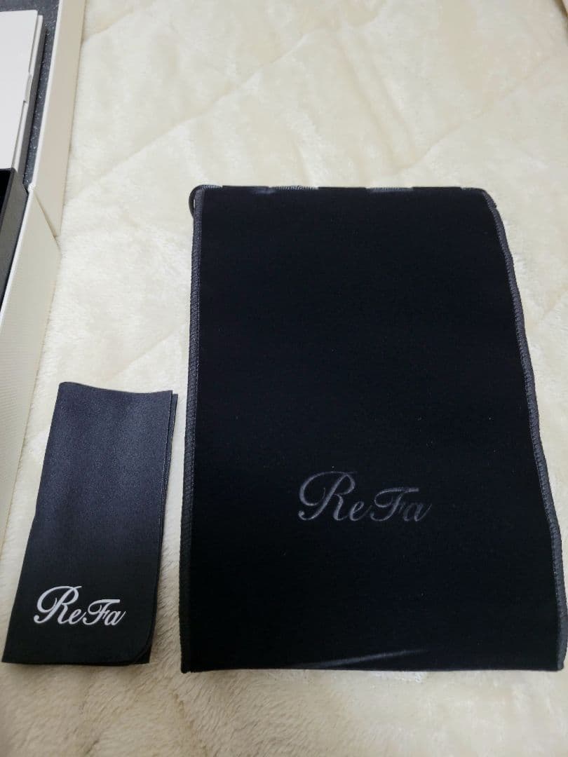 yui様　新品　リファ　フォーカラット　ReFa 4 CARAT　ショッパー付き