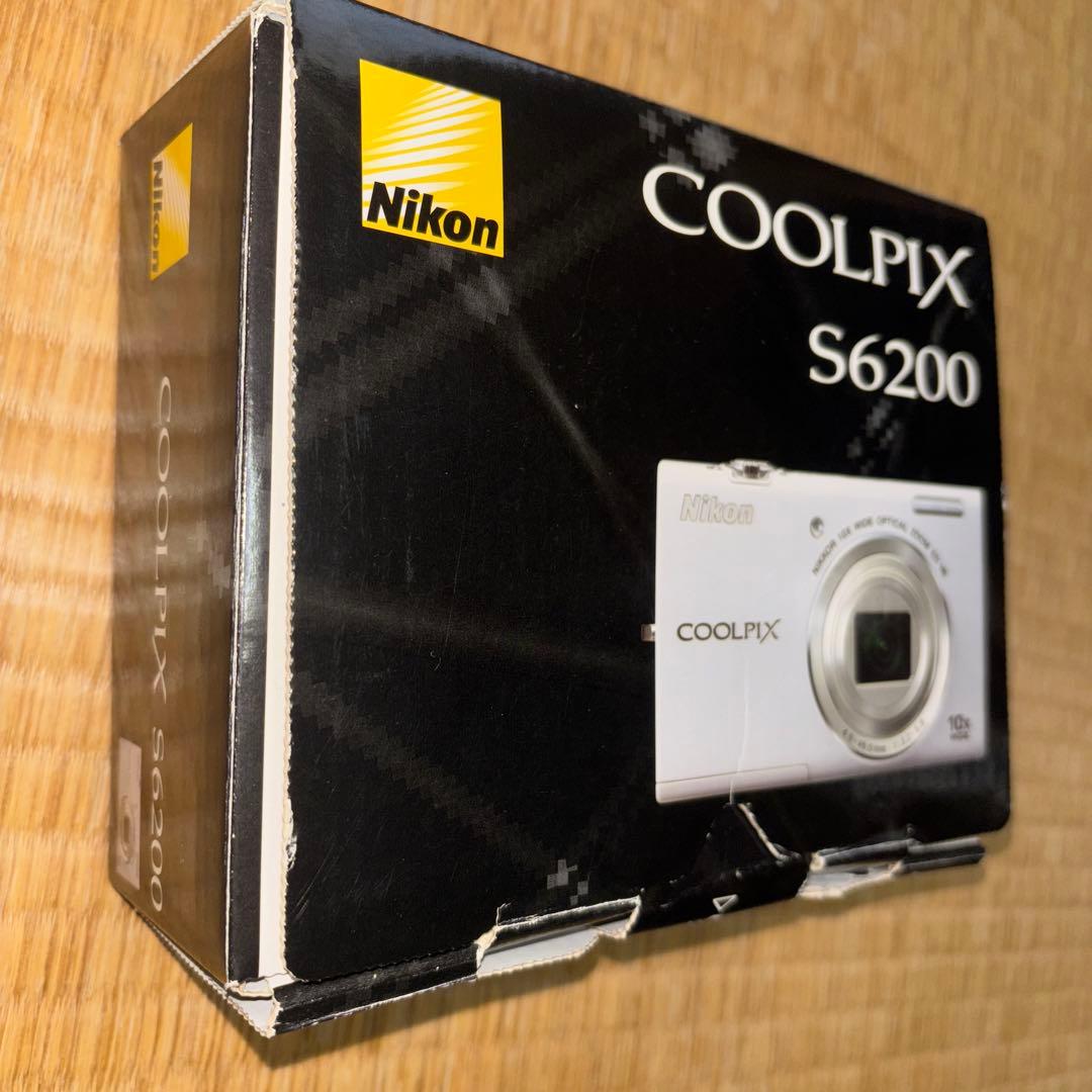 Nikon COOLPIX S6200 ホワイト