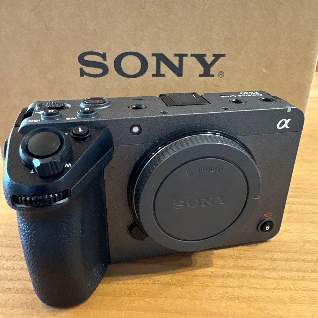 SONY FX30 ミラーレスカメラ バッテリー2個　その他