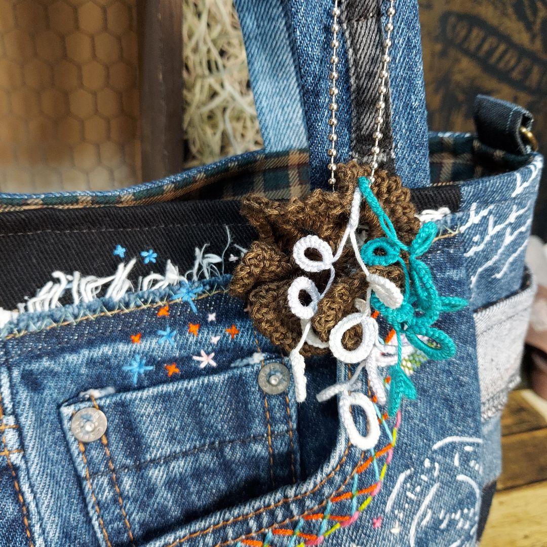 刺繍デニムバック　No.646　デニムリメイク　チューリップバック　丸いバック