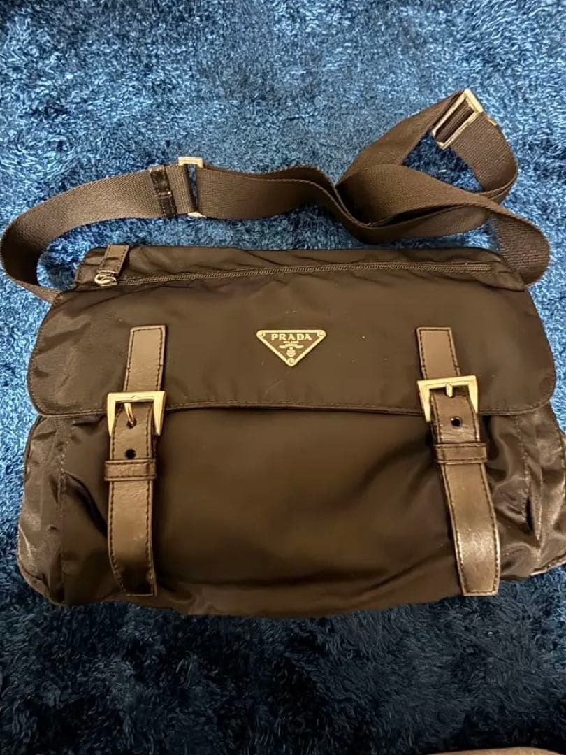 PRADA （ブラック ショルダーバッグ）