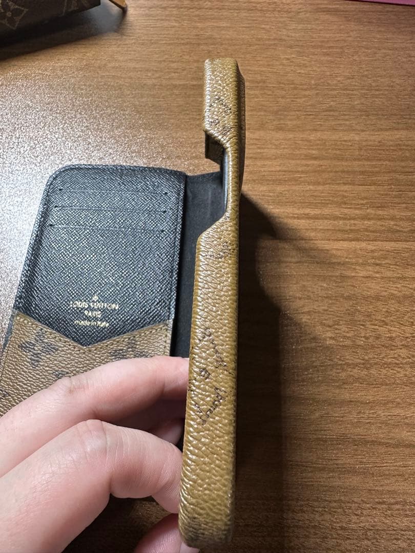 ルイヴィトン iPhone14Pro フォリオ スマホケース
