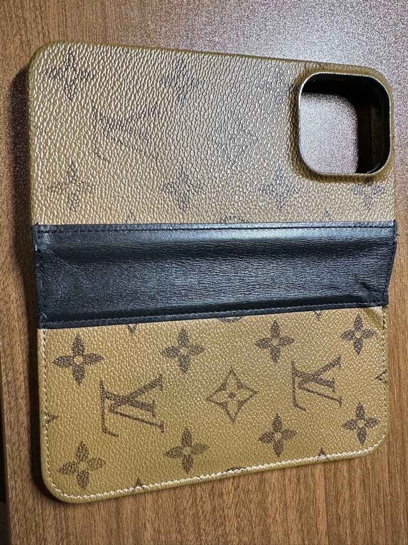 ルイヴィトン iPhone14Pro フォリオ スマホケース
