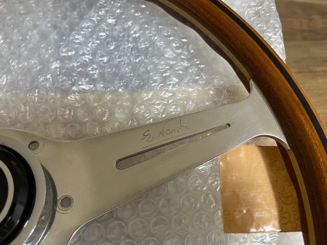NARDI クラシック　36パイ　ホーンボタン有り　美品！！
